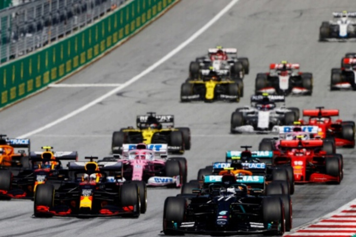F1 - poślizg (nie)kontrolowany
