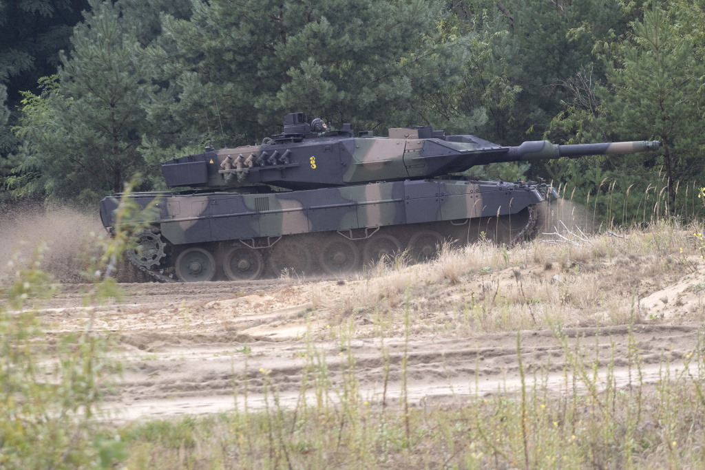 Czołg Leopard 1. Warszawskiej Brygady Pancernej