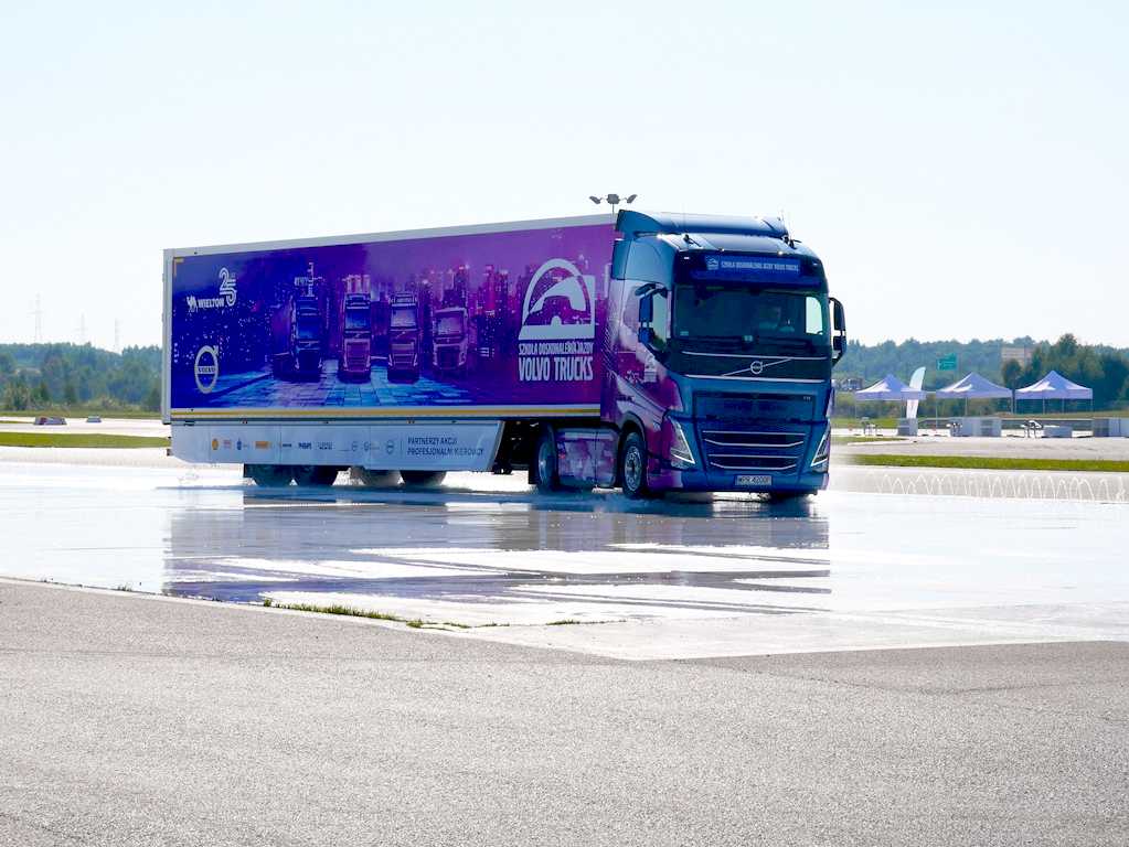 Volvo Truck na autodromie