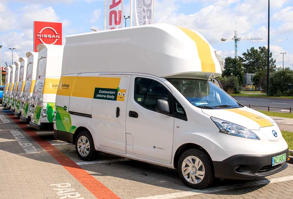 Nissany e-NV200 w barwach inPostu
