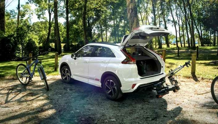 Mitsubishi Eclipse Cross PHEV z przyczepą