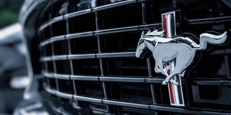 Ford Mustang. Fot. Obi Onyeador (pexels.com)