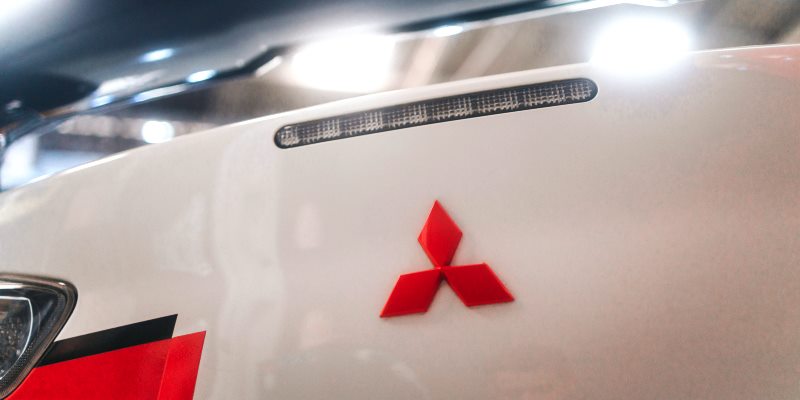 Mitsubishi. Fot. Matheus Bertelli (Pexels)