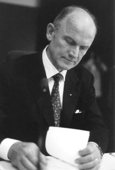 Ferdinand Piech By Stuart Mentiply - Image 8733 (April 9, 2026)