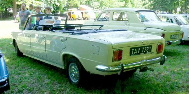 Polski Fiat 125p - Long Cabrio z 1974 roku. Fot. Kentucky (Wikimedia)