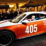 Sobiesław Zasada w samochodzie Porsche przed startem do rajdu Gran Premio Argentino 2026. Fot. mat. prasowy